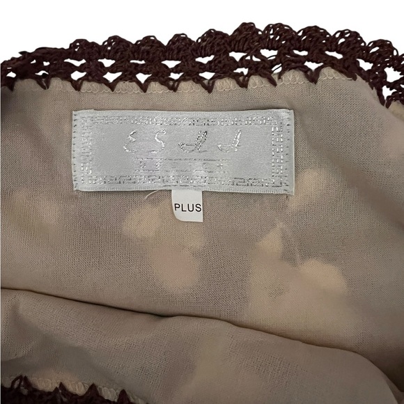 Beautiful ESHA Designs Floral Brown and Cream Lacy Asymmetric Top, Plus size - Picture 10 of 16